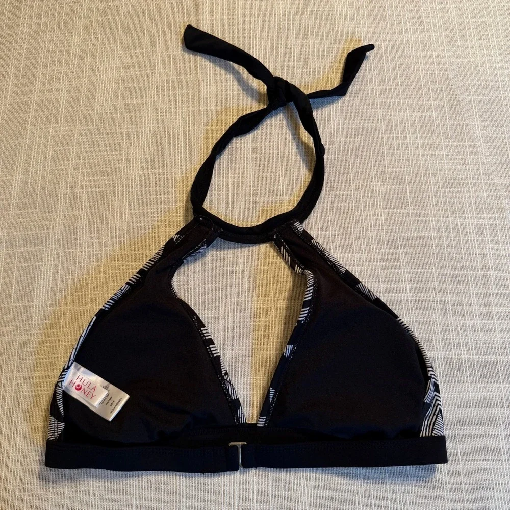 Hula Honey Womens Medium Black White Geometric Halter Keyhole Bikini Top RN75869